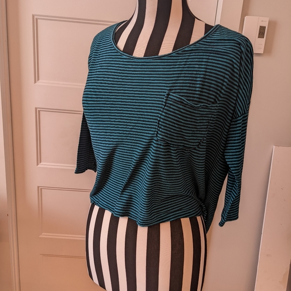 Striped high low t-shirt - Picture 1 of 5